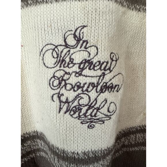 Kowloon Winter Collection Embroidered Cursive Knit Sweater Medium - Picture 4 of 10